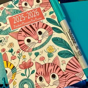 NWT brand new 2025–2026 Cat pocket planner for purse free teal fine point